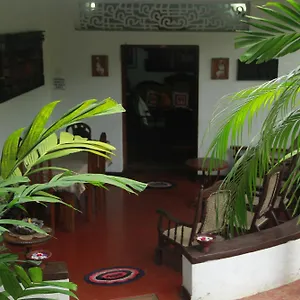 Homestay Traditional Kandyan House